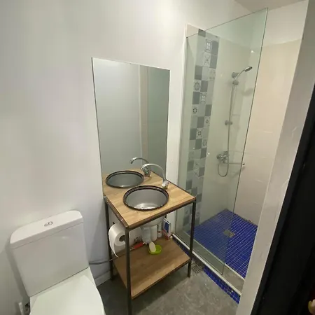 Family Apartment In Avlabari تبليسي المظهر الخارجي الصورة