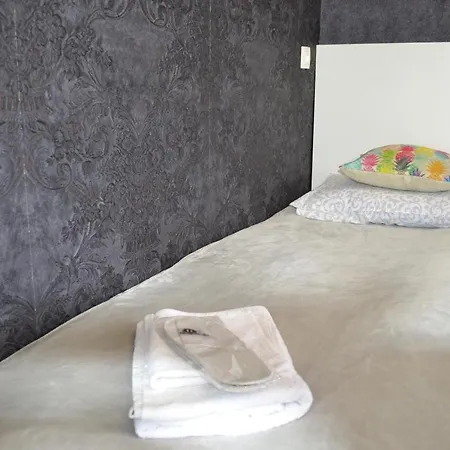 Family Apartment In Avlabari تبليسي المظهر الخارجي الصورة
